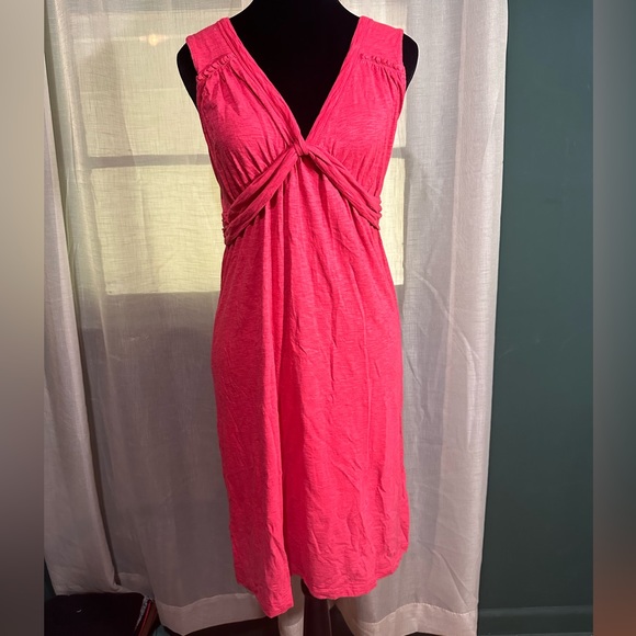 LOFT Dresses & Skirts - Loft V Neck Sleeveless Dress